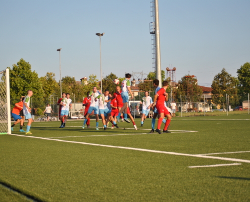 Foto squadra amichevole preparazione estiva TAMAI-Liventina